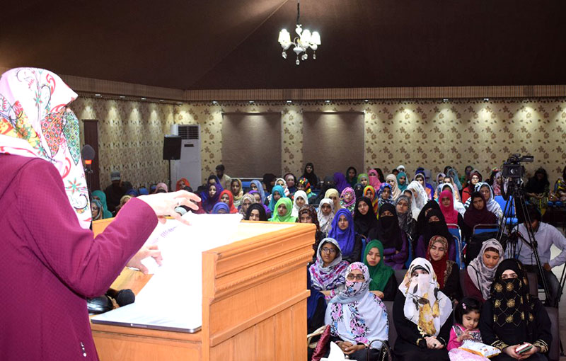 Dr Ghazala Hassan Qadri addresses seminar woman identity and university life