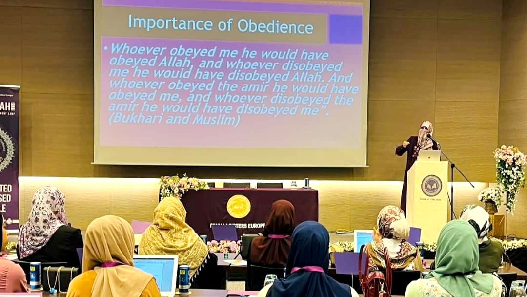 Dr Ghazala Qadri addresses Al-Tarbiyah Camp 2022 in Barcelona Spain