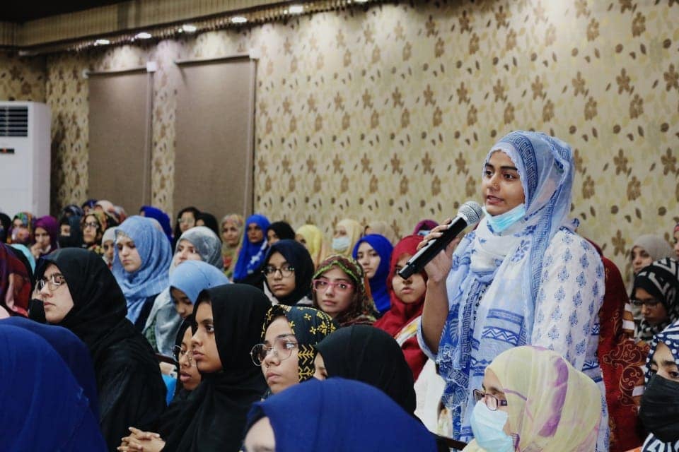 Dr Ghazala Qadri speaks on Youth Repentance and Consistence Women Itikaf Gah