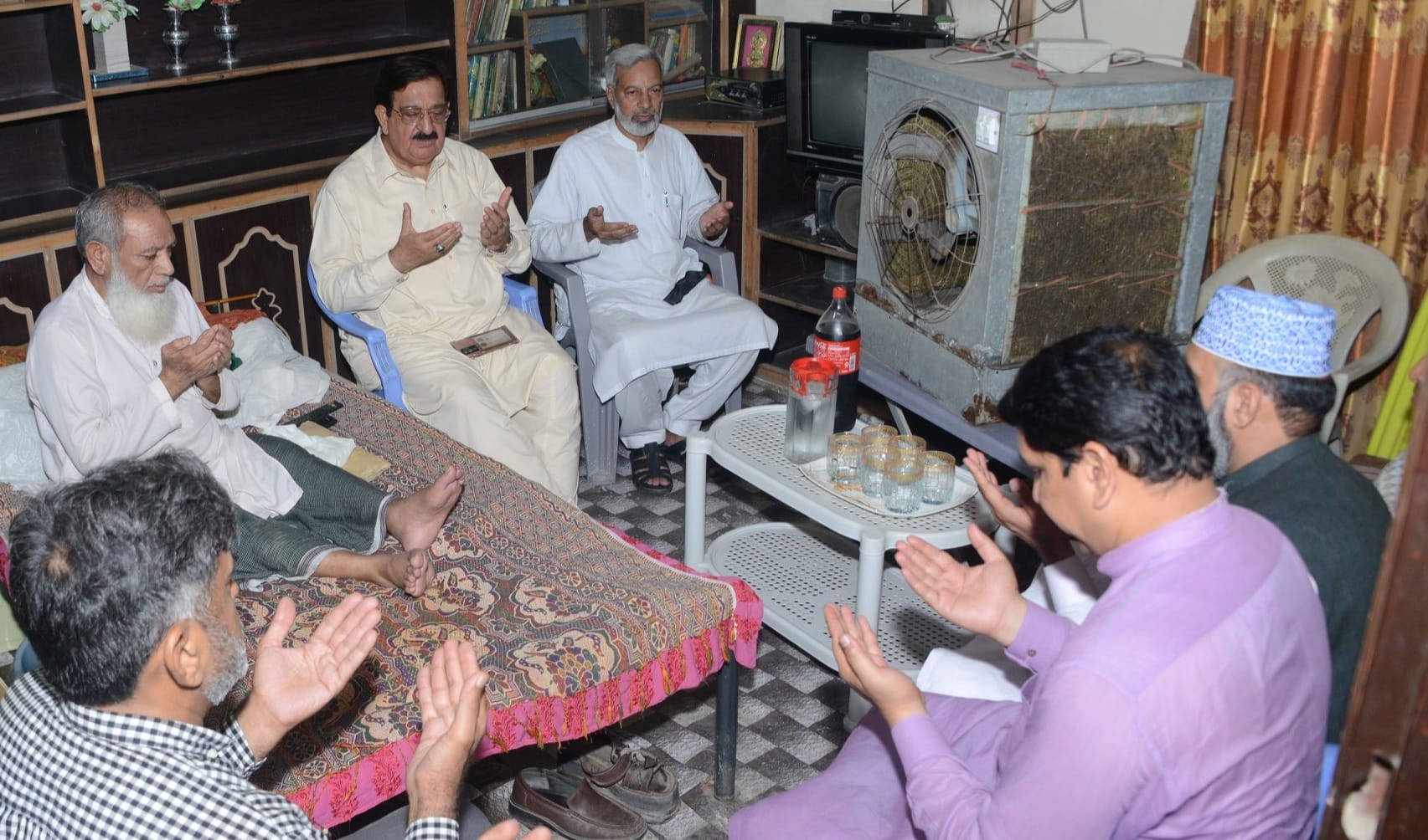 Khurram Nawaz Gandapur meets model town martyrs family