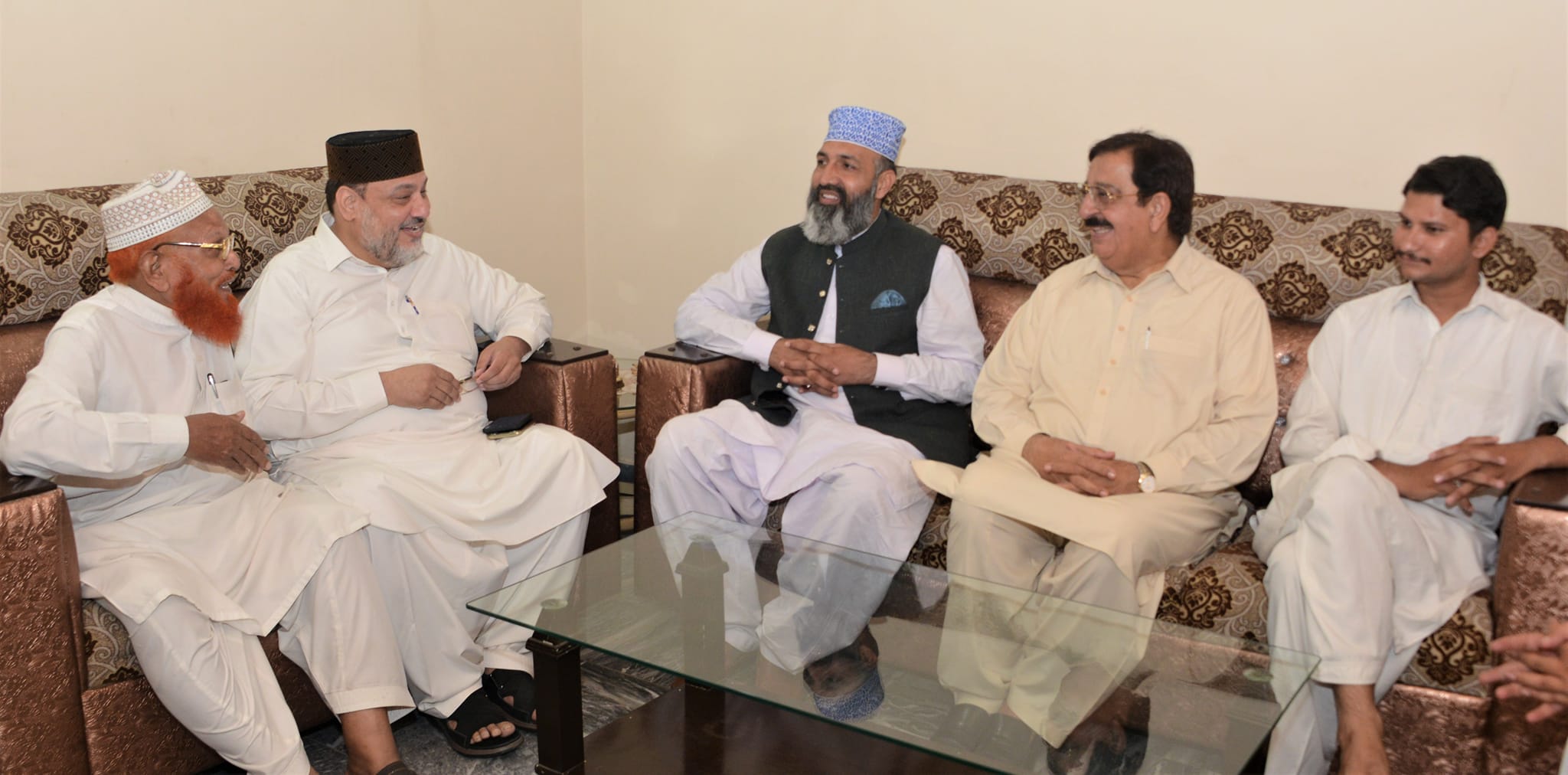 Khurram Nawaz Gandapur meets model town martyrs family