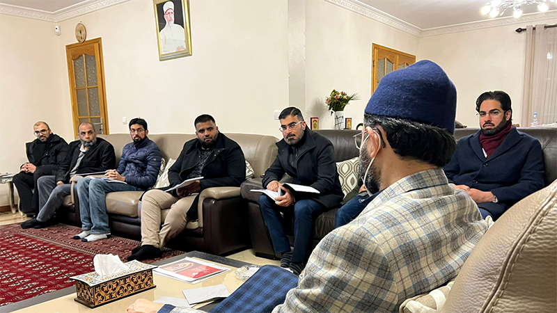 MWF and MTS teams brief Dr Hassan Mohi-ud-Din Qadri