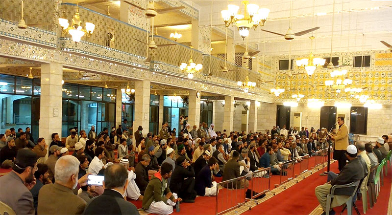 Khurram Nawaz Gandapur addressing Tajdid e Ahd e Wafa seminar in Karachi
