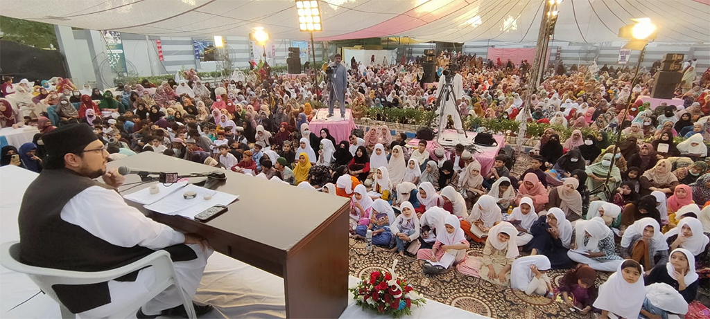 Dr Hussain Qadri addressing Women Itikaf City