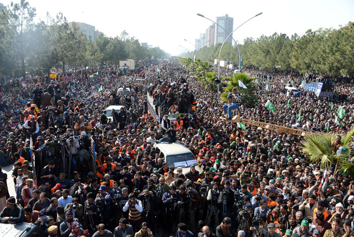 Islamabad Long March Declaration Green Revolution Pakistan Dr Tahir-ul-Qadri Democracy Long March