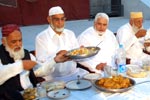 Shaykh-ul-Islam Dr Muhammad Tahir-ul-Qadri hosts Iftar dinner