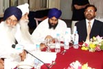 MQI's Director of Interfaith Relations meets Sikh Pilgrims