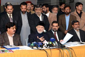 Dr Tahir-ul-Qadri asks ECP not to buckle under pressure