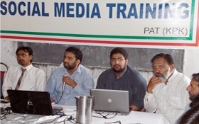 پشاور: سوشل میڈیا ٹریننگ کیمپ برائے رضاکاران