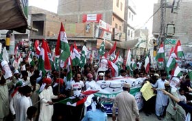 گھوٹکی : پاکستان عوامی تحریک کا کرپٹ نظام کے خلاف عوامی احتجاج (11 مئی)