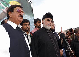 Workers are my most precious asset: Dr Tahir-ul-Qadri speaks to participants of sit-in