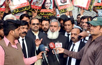 ’’وفاق اور صوبے کے حکمرانوں نے ڈاکٹر طاہرالقادری کے پاکستان آنے کے اعلان پر سنگین نتائج کی دھمکیاں دیں‘‘