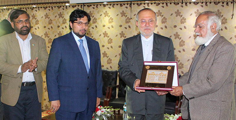 ایرانی قونصل جنرل لاہور کا منہاج یونیورسٹی کا دورہ