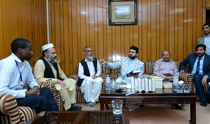 A delegation of international scholars call on Dr Hassan Mohi-ud-Din Qadri