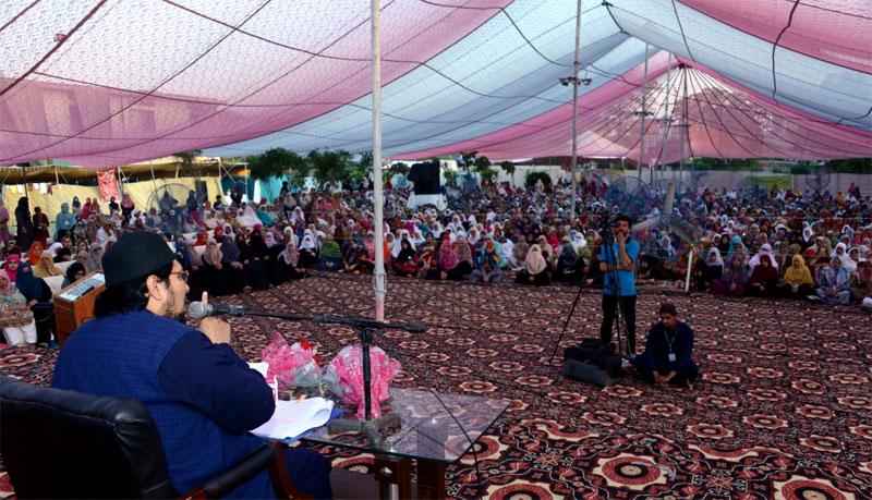 Dr Hussain Mohi-ud-Din Qadri addresses women residents Itikaf City
