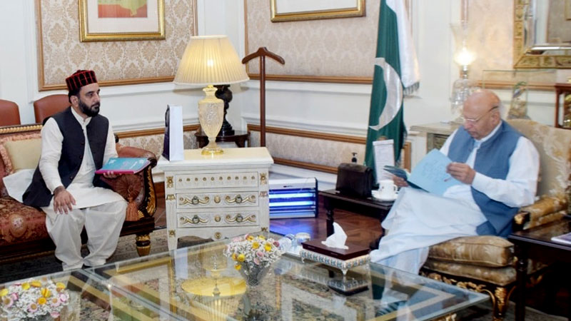 نظام المدارس پاکستان کے ناظم اعلیٰ علامہ میر محمد آصف اکبر کی گورنر پنجاب سے ملاقات