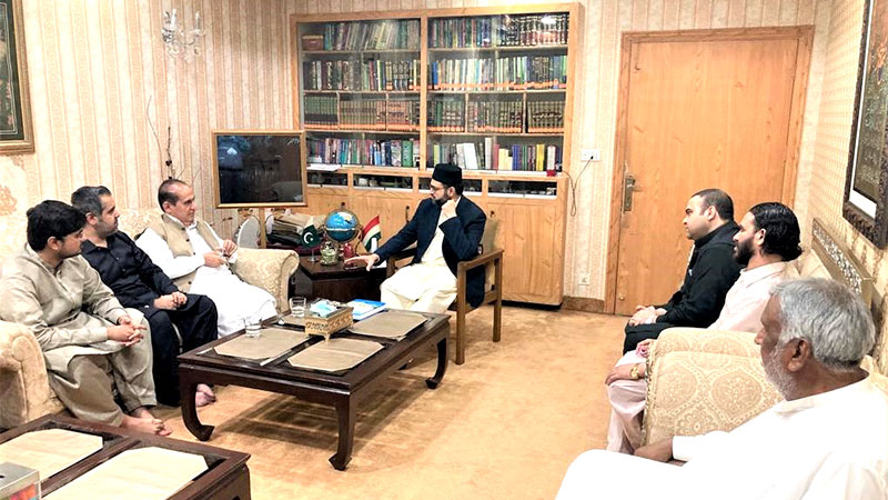 پاکستان سمال ٹریڈرز کے صدر بابر بٹ کی وفد کیساتھ ڈاکٹر حسن محی الدین قادری سے ملاقات